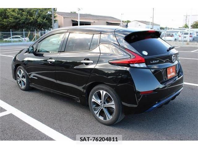 Nissan LEAF 2020-02 8485615-14