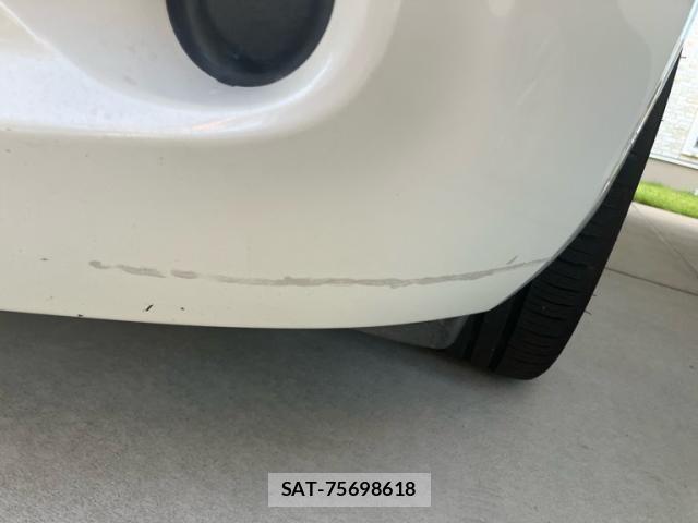 Nissan LEAF 2015-02 8485617-4