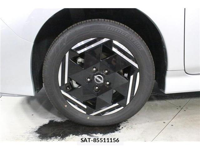 Nissan LEAF 2025-08 8485605-23