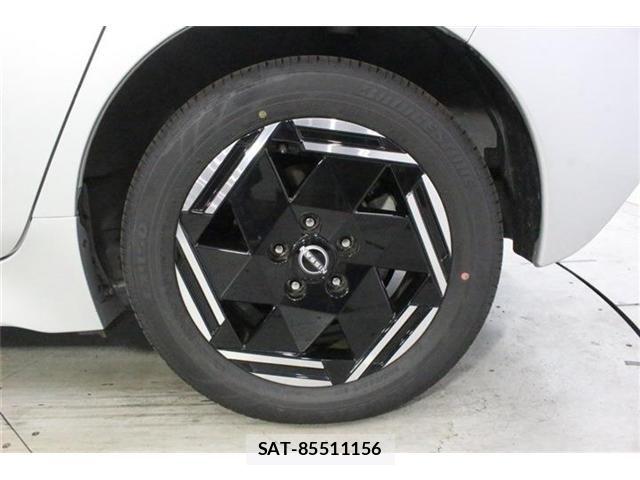 Nissan LEAF 2025-08 8485605-24