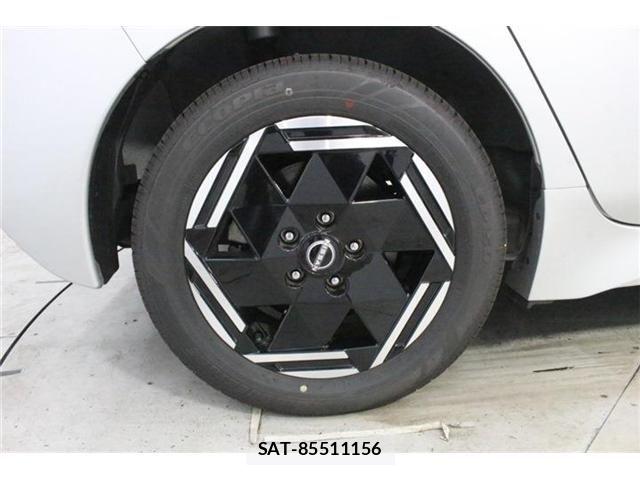 Nissan LEAF 2025-08 8485605-25
