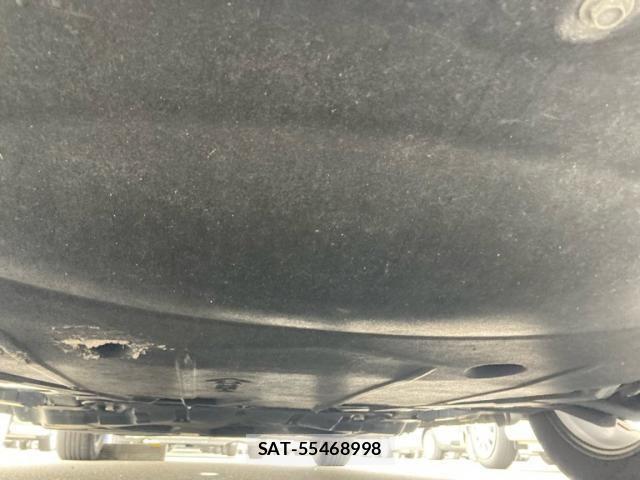 Nissan LEAF 2021-02 8485610-3