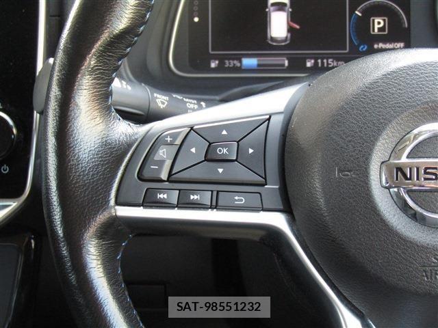 Nissan LEAF 2020-02 8525456-11