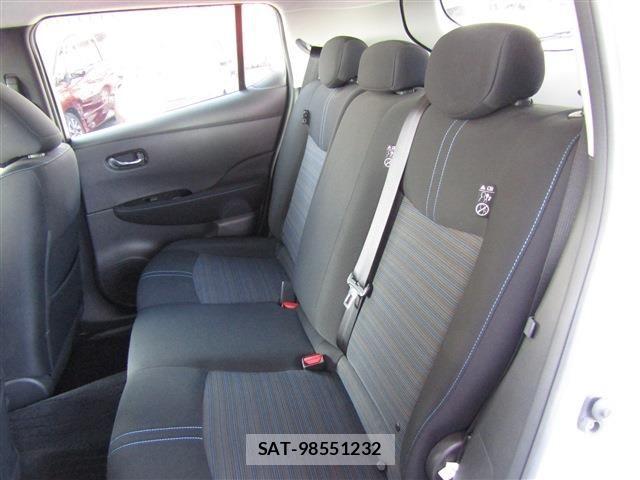 Nissan LEAF 2020-02 8525456-24