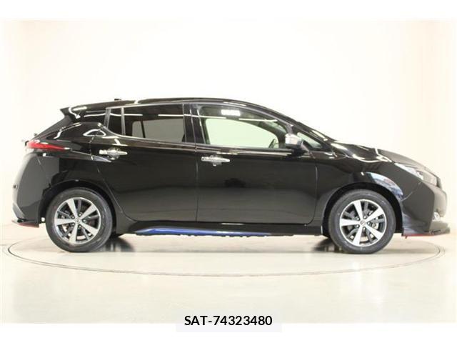 Nissan LEAF 2019-08 8525454-13