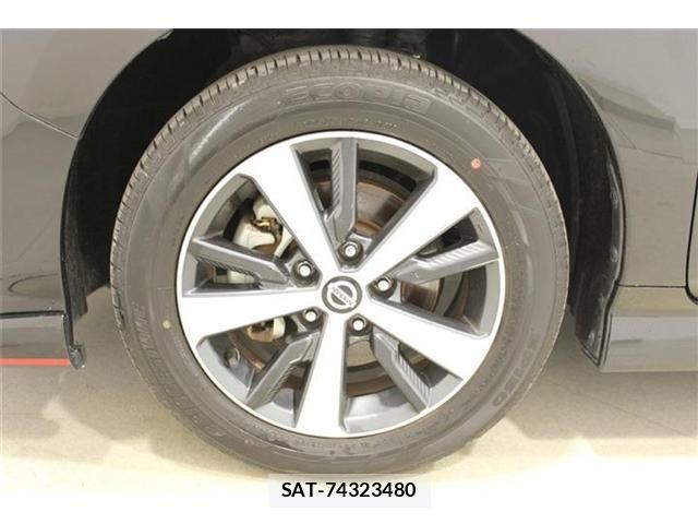 Nissan LEAF 2019-08 8525454-25