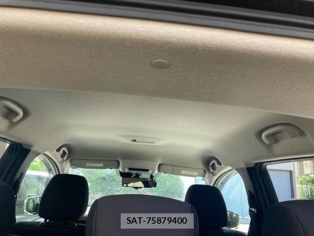 Nissan LEAF 2019-02 8525459-9