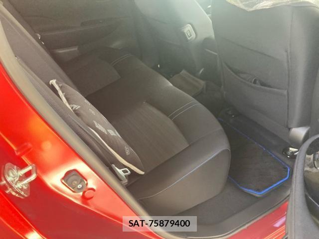 Nissan LEAF 2019-02 8525459-15