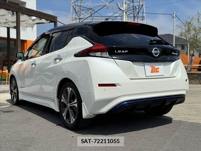 Nissan LEAF 2018-01 8525457-12