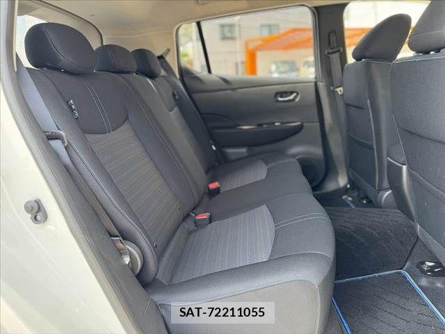 Nissan LEAF 2018-01 8525457-18