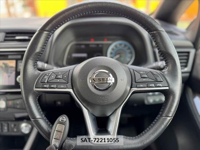 Nissan LEAF 2018-01 8525457-22