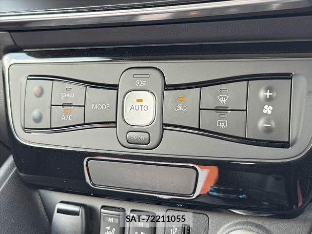 Nissan LEAF 2018-01 8525457-23