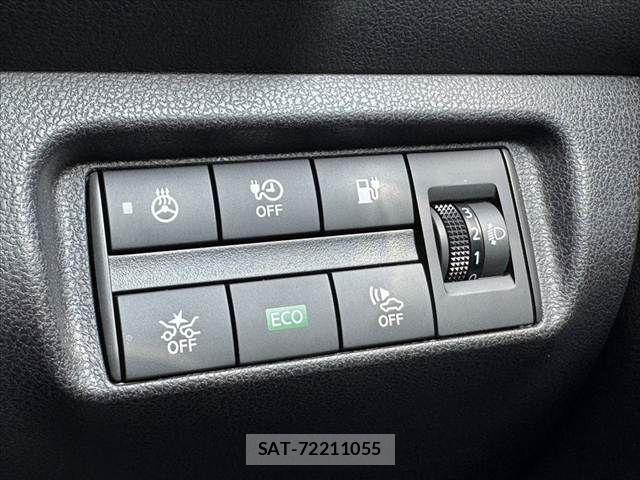 Nissan LEAF 2018-01 8525457-25