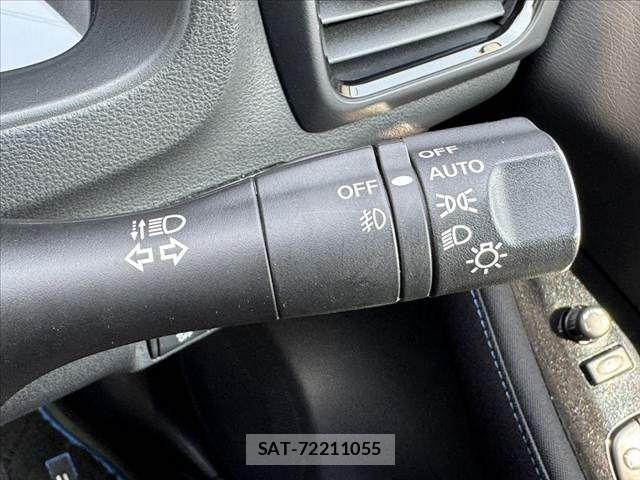 Nissan LEAF 2018-01 8525457-27