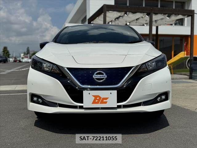 Nissan LEAF 2018-01 8525457-8