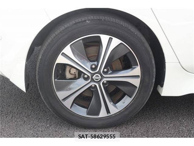 Nissan LEAF 2019-04 8525458-15