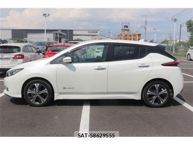 Nissan LEAF 2019-04 8525458-7