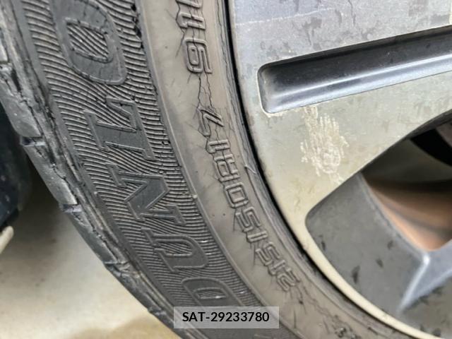 Nissan LEAF 2017-10 8562363-9