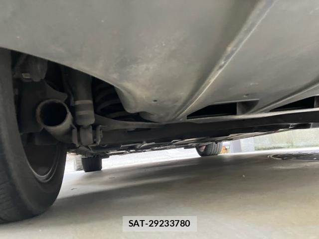 Nissan LEAF 2017-10 8562363-12