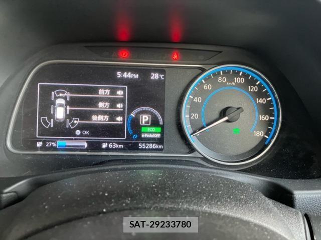 Nissan LEAF 2017-10 8562363-21