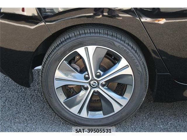 Nissan LEAF 2020-06 8562362-10