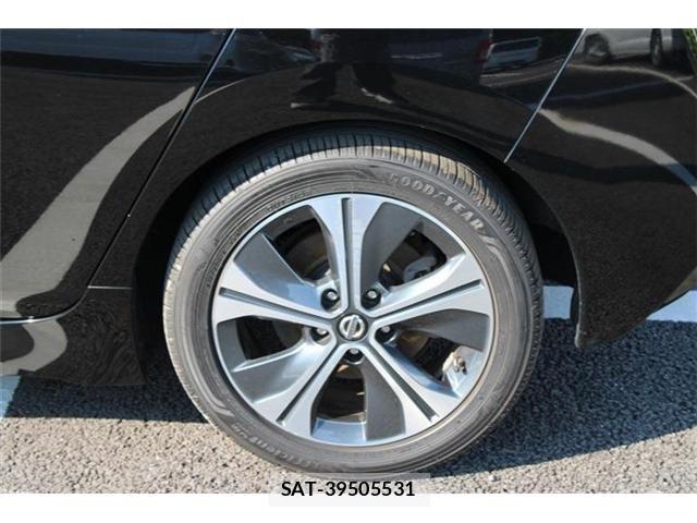 Nissan LEAF 2020-06 8562362-11