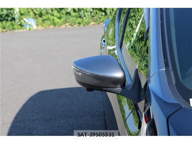 Nissan LEAF 2020-06 8562362-17