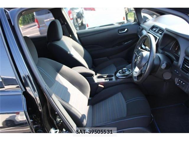 Nissan LEAF 2020-06 8562362-23