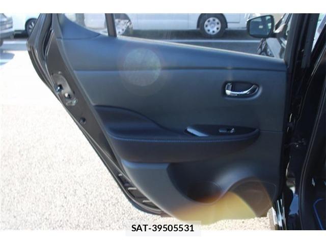 Nissan LEAF 2020-06 8562362-28