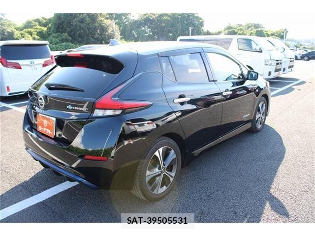 Nissan LEAF 2020-06 8562362-7