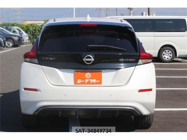Nissan LEAF 2022-07 8562358-16
