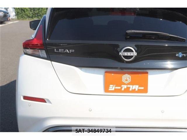 Nissan LEAF 2022-07 8562358-18