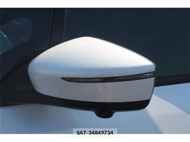 Nissan LEAF 2022-07 8562358-21