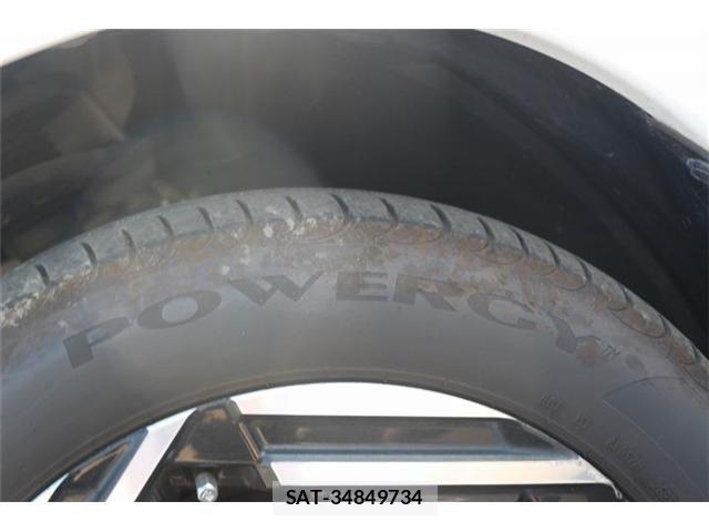 Nissan LEAF 2022-07 8562358-24