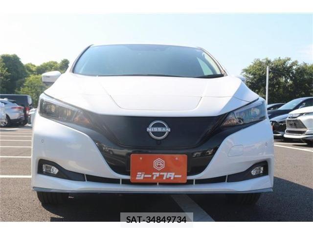Nissan LEAF 2022-07 8562358-7