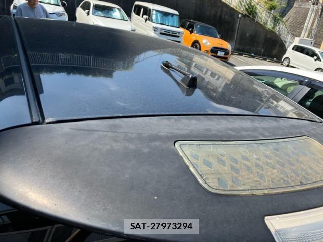Nissan LEAF 2011-08 8562365-25