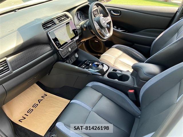 Nissan LEAF 2022-06 8562357-28