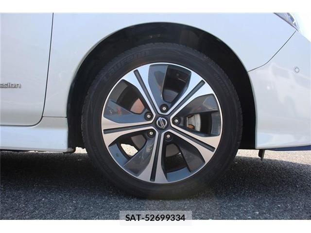 Nissan LEAF 2020-10 8562361-15