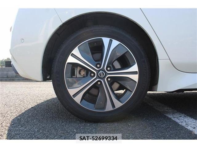 Nissan LEAF 2020-10 8562361-18
