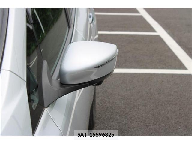 Nissan LEAF 2023-01 8627405-18