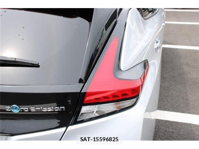 Nissan LEAF 2023-01 8627405-21