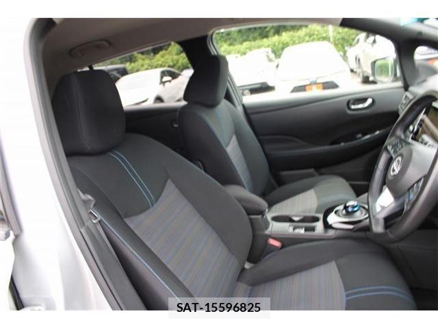 Nissan LEAF 2023-01 8627405-24