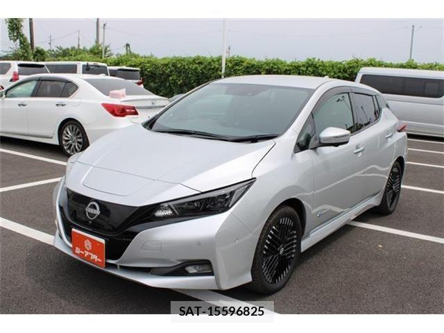Nissan LEAF 2023-01 8627405-3