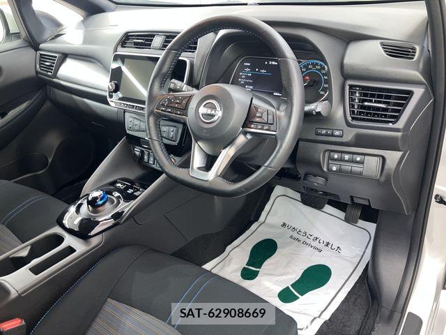 Nissan LEAF 2025-09 8627404-16