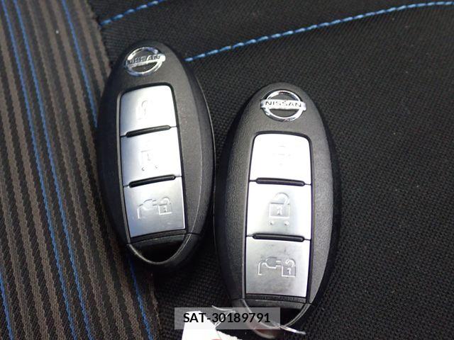 Nissan LEAF 2017-11 8627408-28