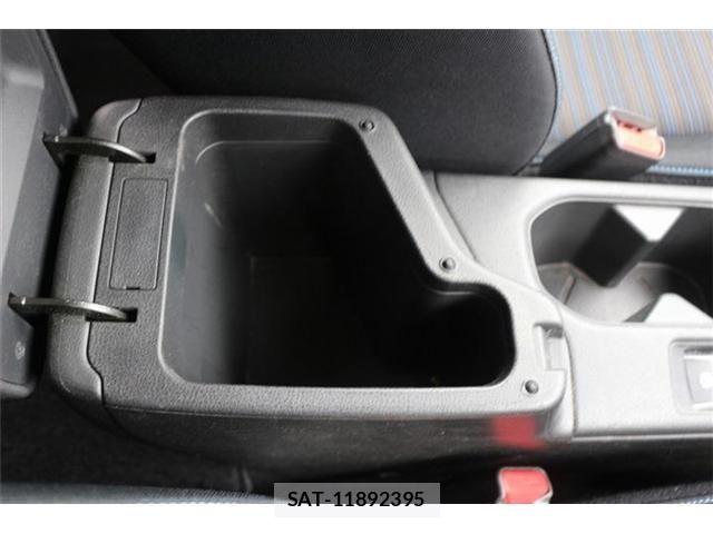 Nissan LEAF 2022-06 8627406-13
