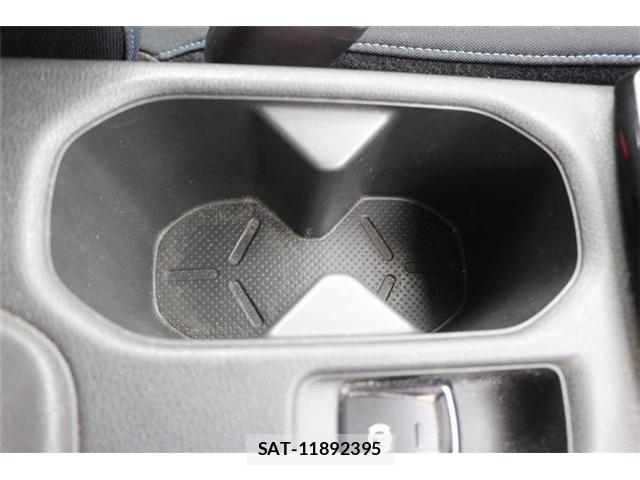 Nissan LEAF 2022-06 8627406-14