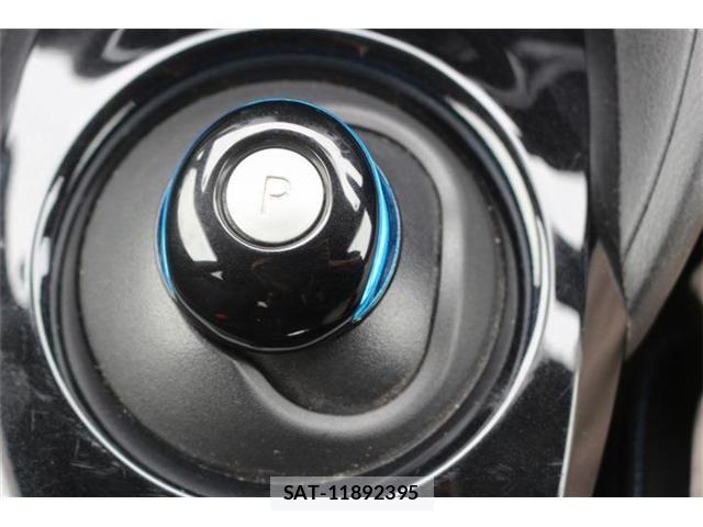 Nissan LEAF 2022-06 8627406-16