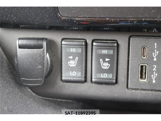 Nissan LEAF 2022-06 8627406-19