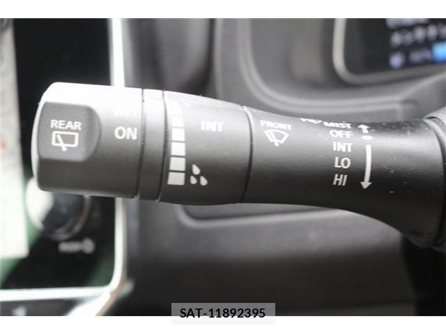 Nissan LEAF 2022-06 8627406-23